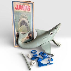 VINTAGE JAWS Game 1975 Ideal Movie Shark w Box most Pieces w Hook & Accessories